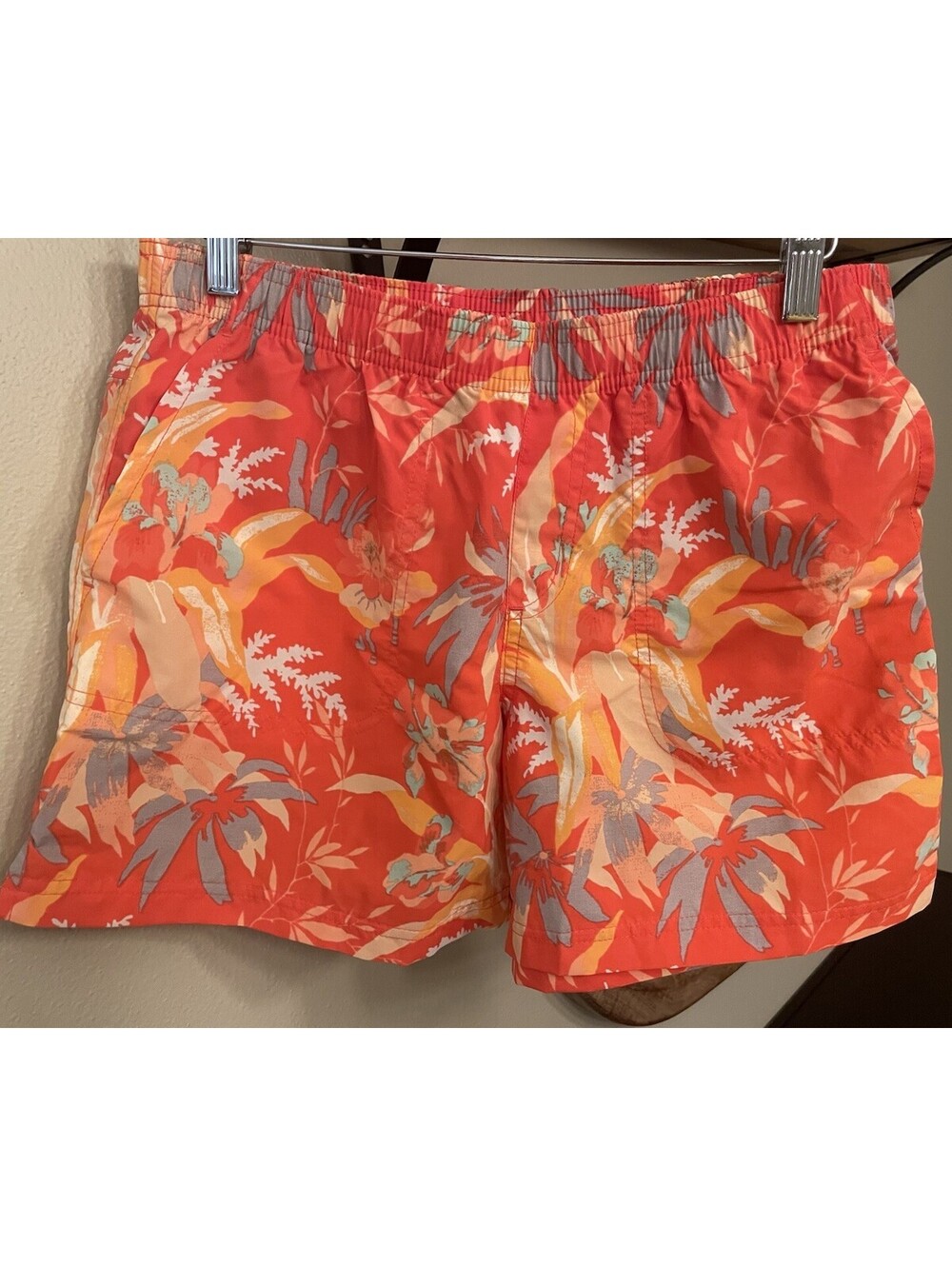 Columbia Shorts Womens M Nylon Sandy River II 5" Inseam Floral Hawaiian Print